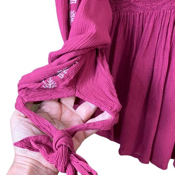 American Eagle Pink Boho Embroidered Top Size XS - Picture 5 of 9